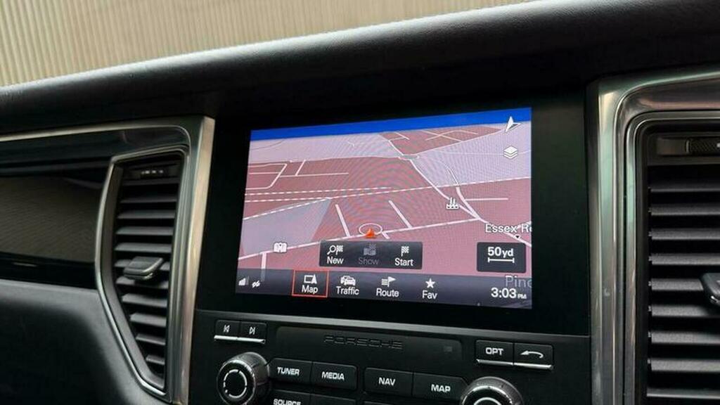 Porsche Macan S Pdk Silver #33