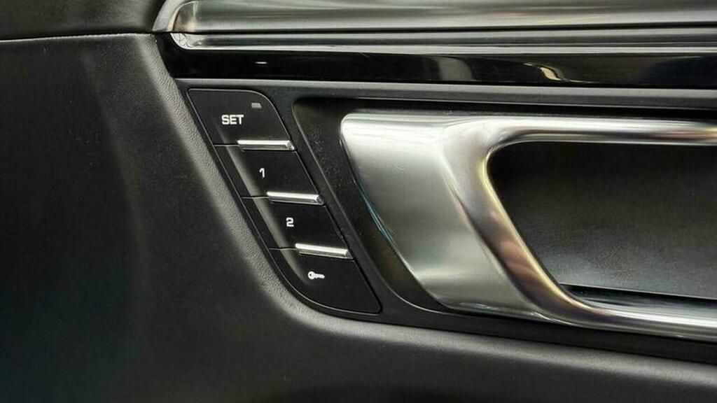 Porsche Macan S Pdk Silver #18