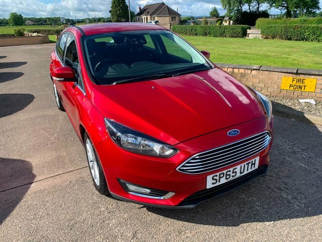 Ford Focus 1.0T Ecoboost Titanium Hatchback SP65UTH Red #4
