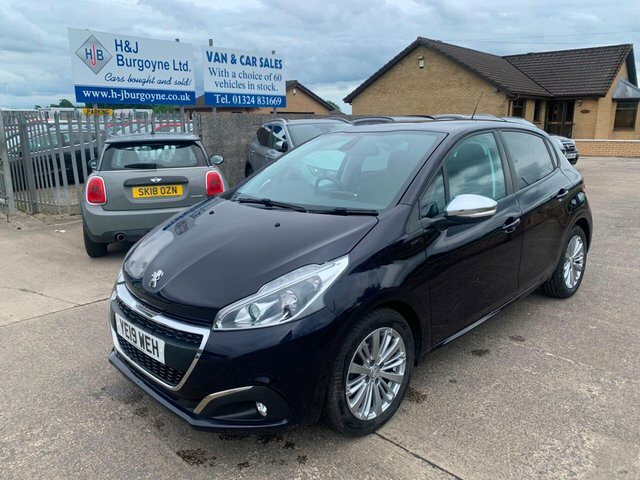Peugeot 208 1.2 Puretech Signature Hatchback Blue
