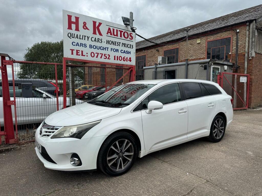 Toyota Avensis 2.0 D-4d Icon Tourer Euro 5 White #2