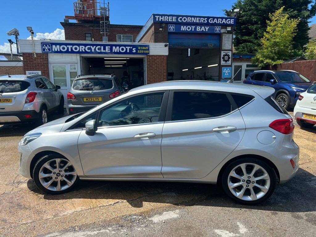Ford Fiesta Titanium T EF67VNM Silver #4