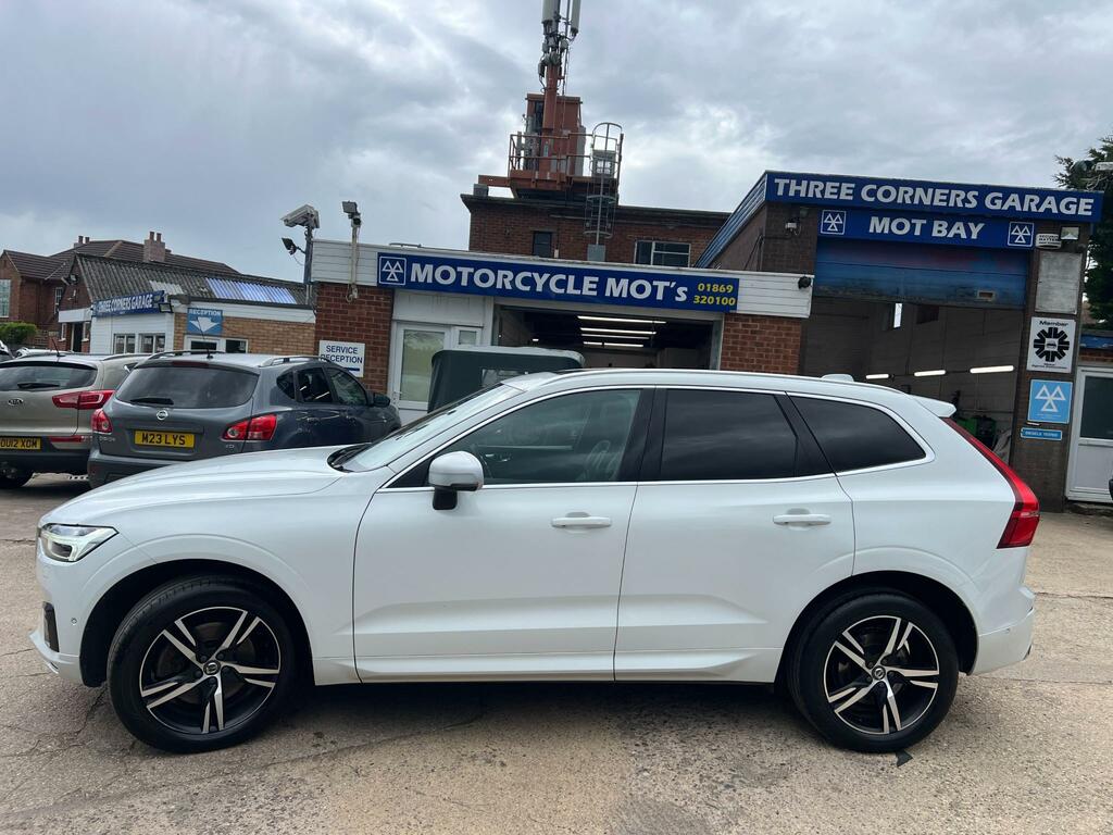 Volvo XC60 R-design D4 Awd White #4