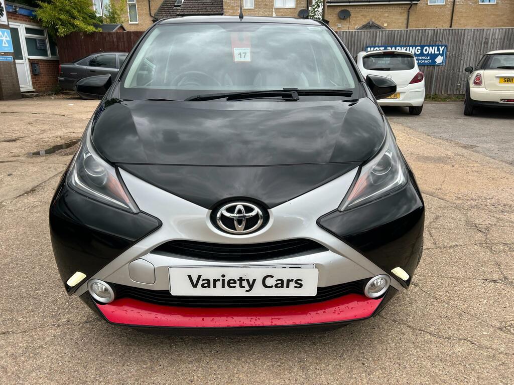 Toyota Aygo X -Press Vvt-i Cvt Black #2