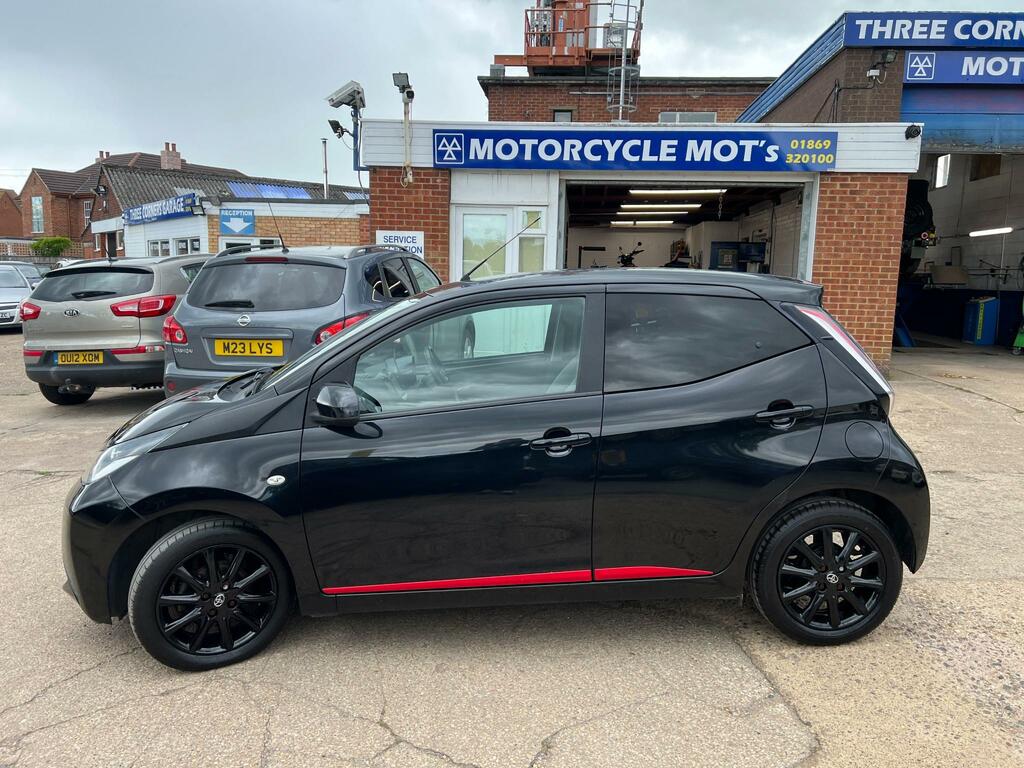 Toyota Aygo X -Press Vvt-i Cvt Black #4