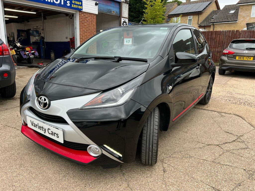 Toyota Aygo X -Press Vvt-i Cvt Black #3