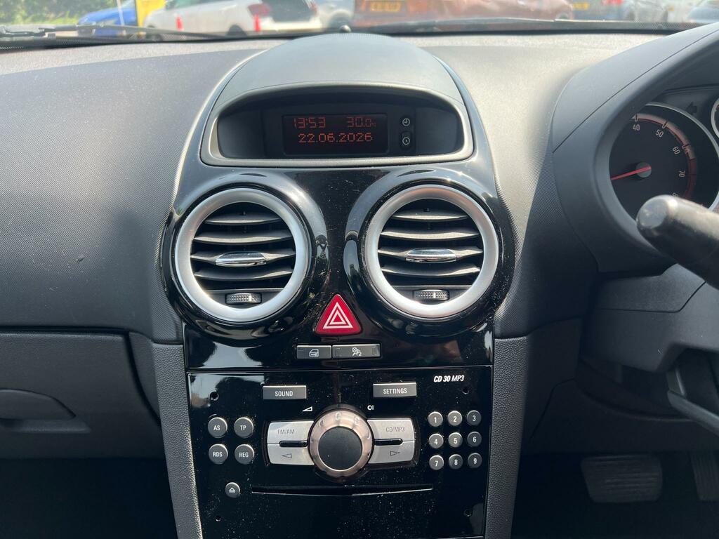Vauxhall Corsa 1.4I 16V Club Silver #19