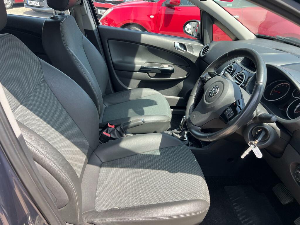 Vauxhall Corsa 1.4I 16V Club Silver #30