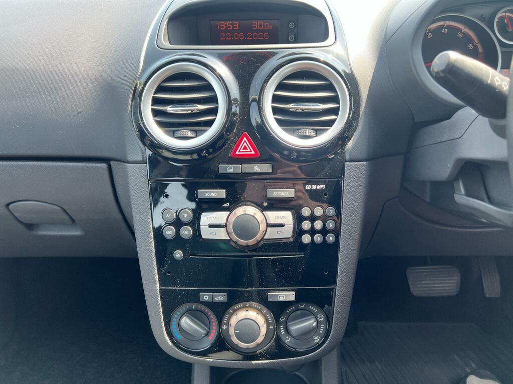 Vauxhall Corsa 1.4I 16V Club Silver #20