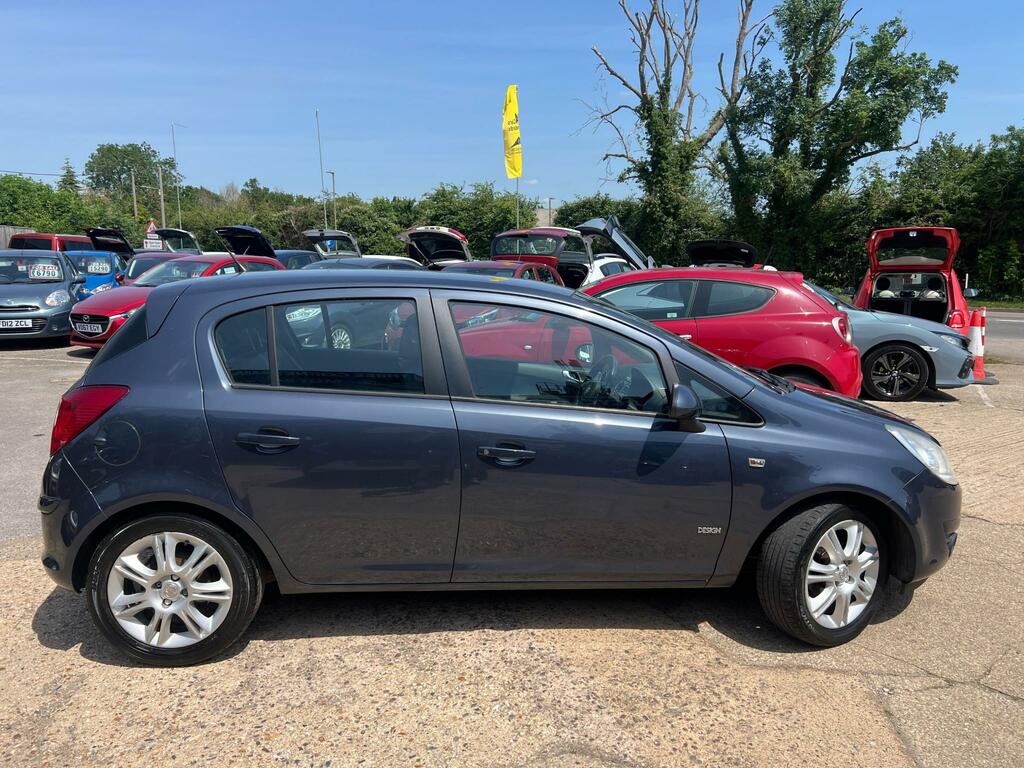Vauxhall Corsa 1.4I 16V Club Silver #8