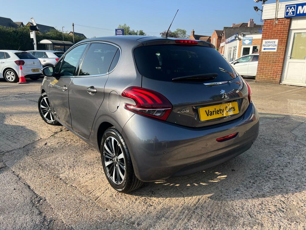 Peugeot 208 Tech Edition Ss Grey #4