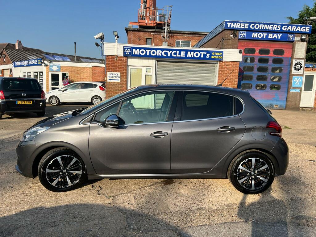 Peugeot 208 Tech Edition Ss Grey #3