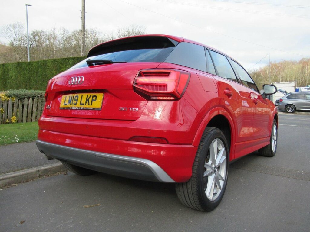 Audi Q2 Suv 1.6 Tdi 30 S Line S Tronic Euro 6 Ss 2 LM19LKP Red #4