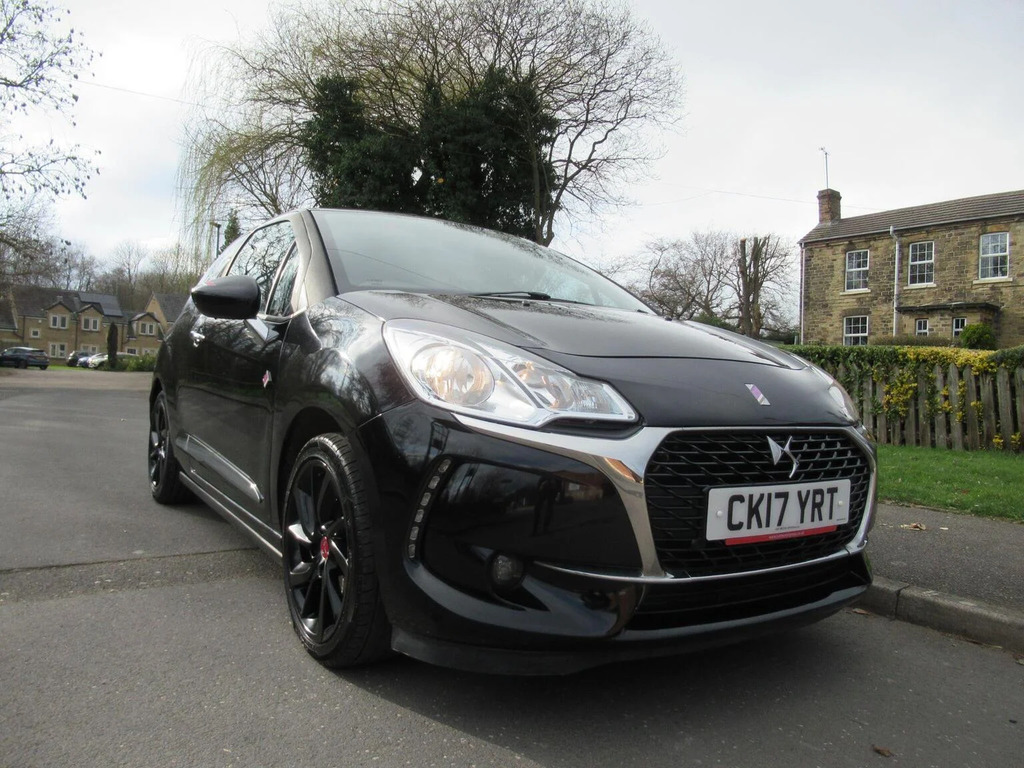 DS DS 3 Hatchback 1.6 Bluehdi Performance Line Euro 6 Ss Black