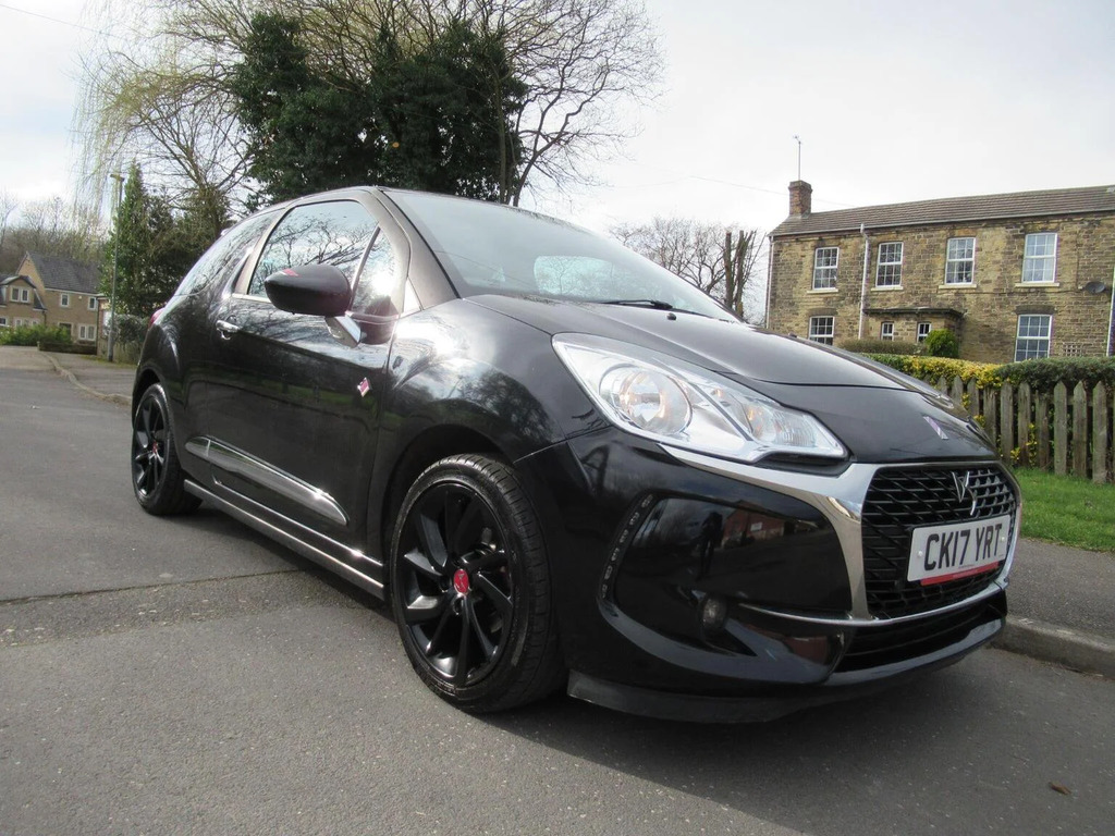 DS DS 3 Hatchback 1.6 Bluehdi Performance Line Euro 6 Ss Black #2