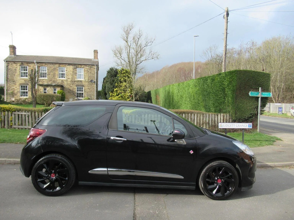 DS DS 3 Hatchback 1.6 Bluehdi Performance Line Euro 6 Ss Black #3