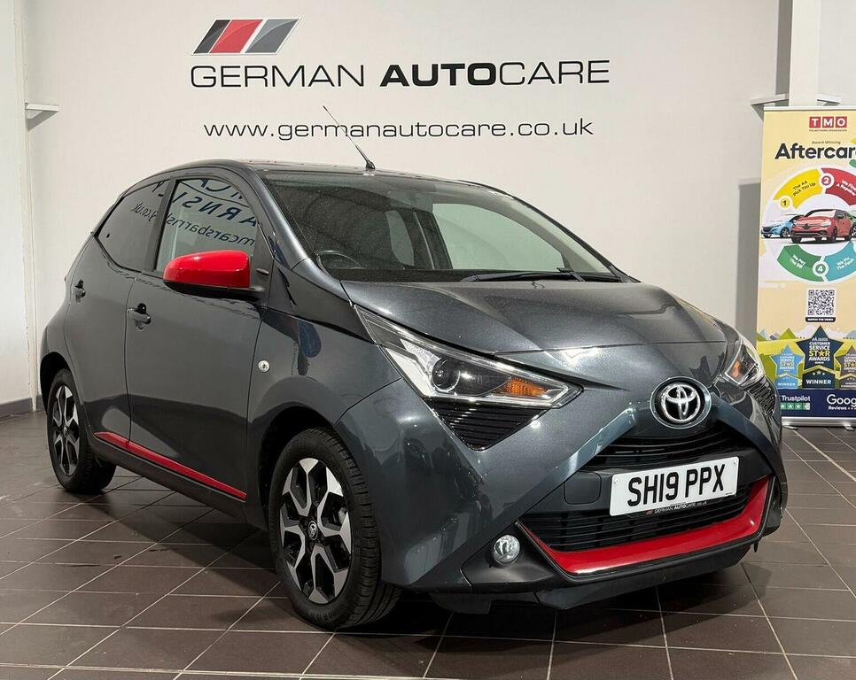 Toyota Aygo Hatchback 1.0 Vvt-i X-trend Funroof X-shift Euro 6 Grey