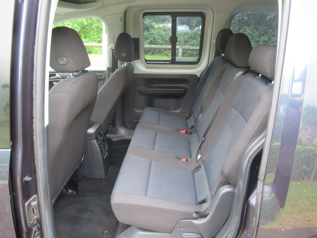 Volkswagen Caddy Maxi Maxi 2.0 7 Purple #15