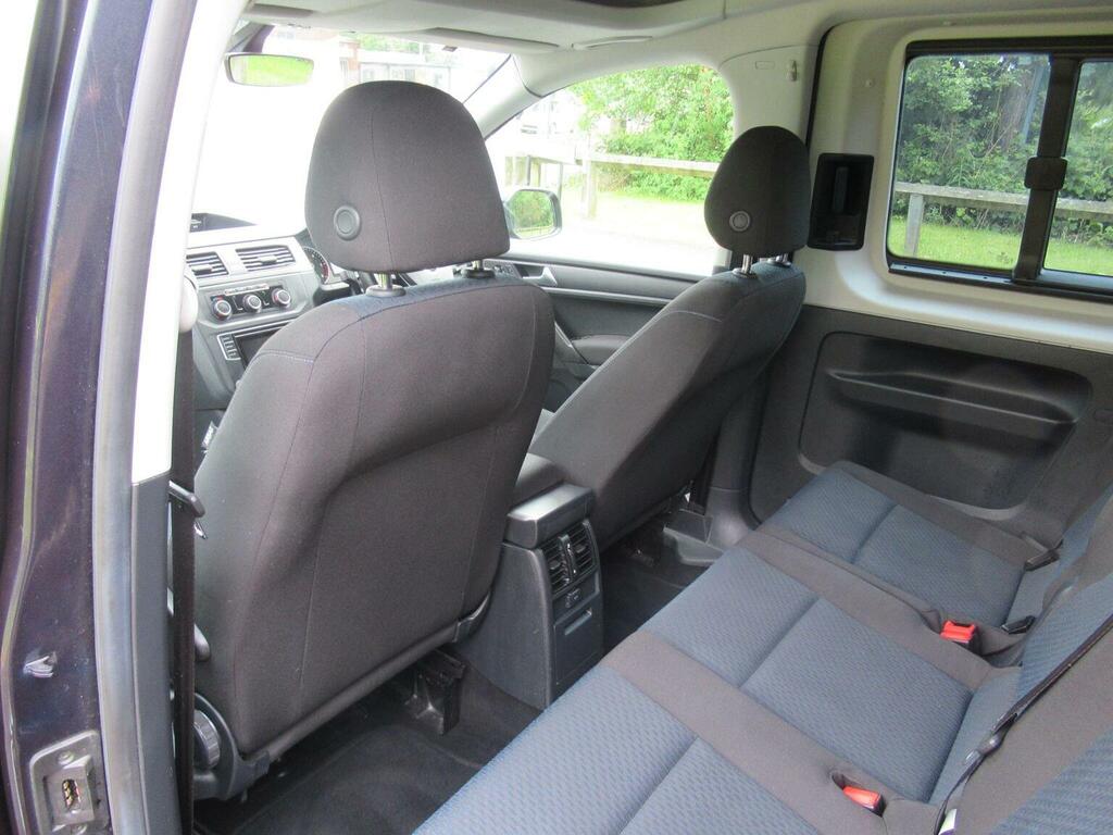 Volkswagen Caddy Maxi Maxi 2.0 7 Purple #16