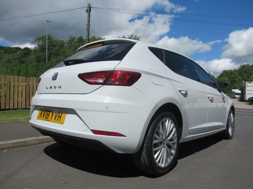 Seat Leon Hatchback 1.2 Tsi Se Dynamic Technology Euro 6 S KV18YVH White #4
