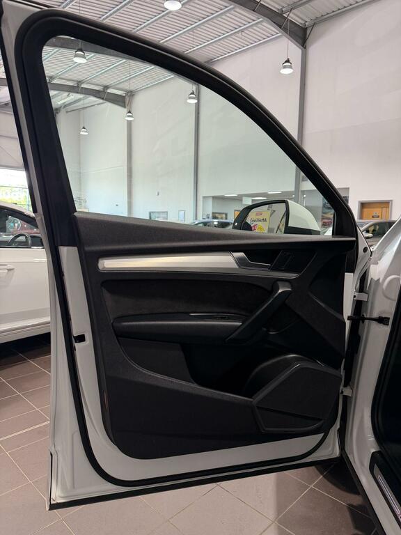 Audi Q5  Grey #57