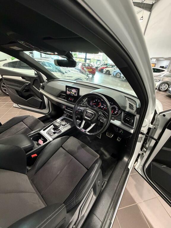Audi Q5  Grey #9