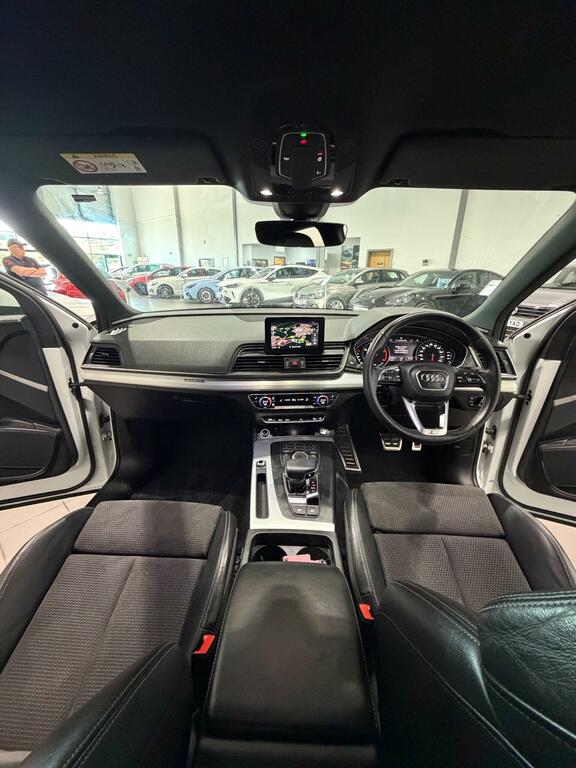 Audi Q5  Grey #10