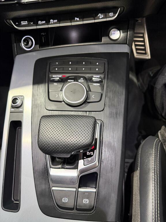 Audi Q5  Grey #51