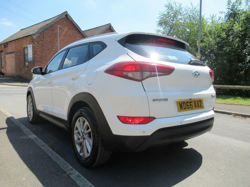 Hyundai Tucson Suv 1.7 Crdi Blue Drive Se Nav Dct Euro 6 Ss White #6