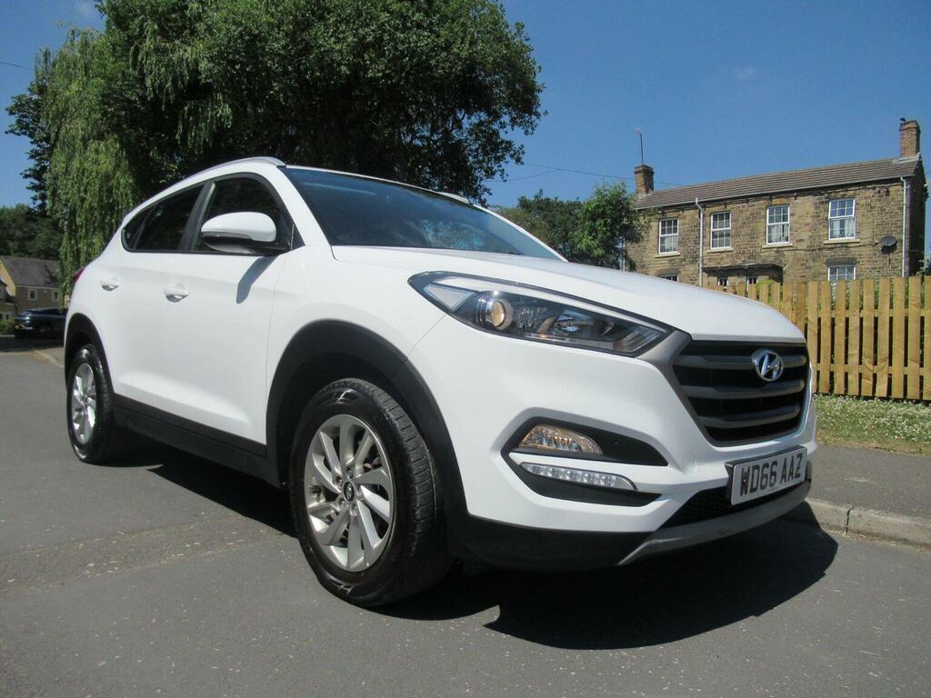 Hyundai Tucson Suv 1.7 Crdi Blue Drive Se Nav Dct Euro 6 Ss White #2