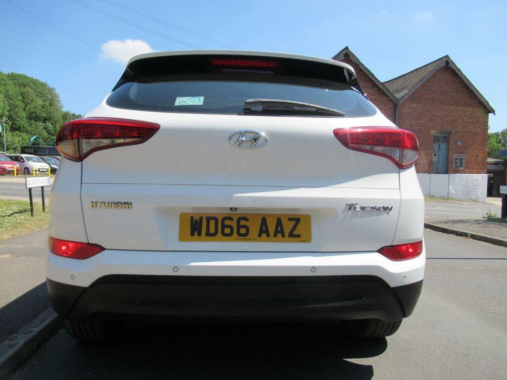 Hyundai Tucson Suv 1.7 Crdi Blue Drive Se Nav Dct Euro 6 Ss White #5