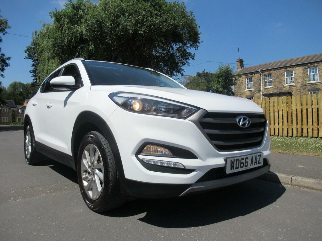 Hyundai Tucson Suv 1.7 Crdi Blue Drive Se Nav Dct Euro 6 Ss White