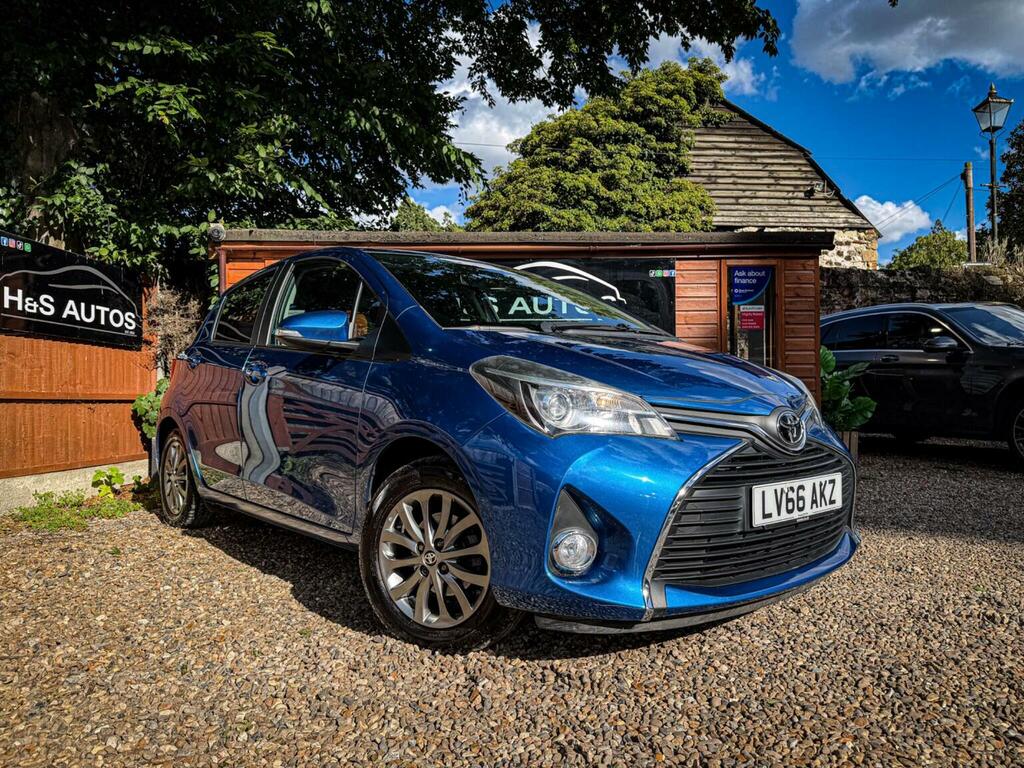 Toyota Yaris Hatchback 1.33 Dual Vvt-i Icon Multidrive S Euro 6 Blue