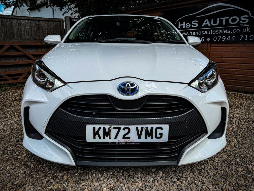 Toyota Yaris Hatchback 1.5 Vvt-h Icon E-cvt Euro 6 Ss 2 KM72VMG White #6