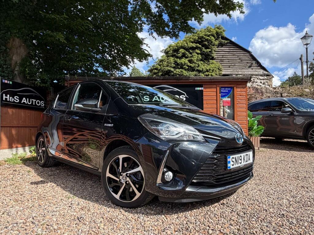 Toyota Yaris 1.5 Vvt-h Excel E-cvt Euro 6 Ss Black
