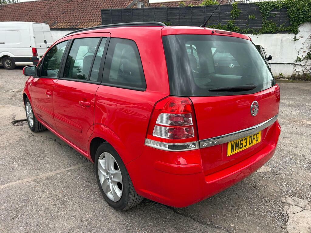 Vauxhall Zafira 1.8 16V Exclusiv Euro 5 Red #4