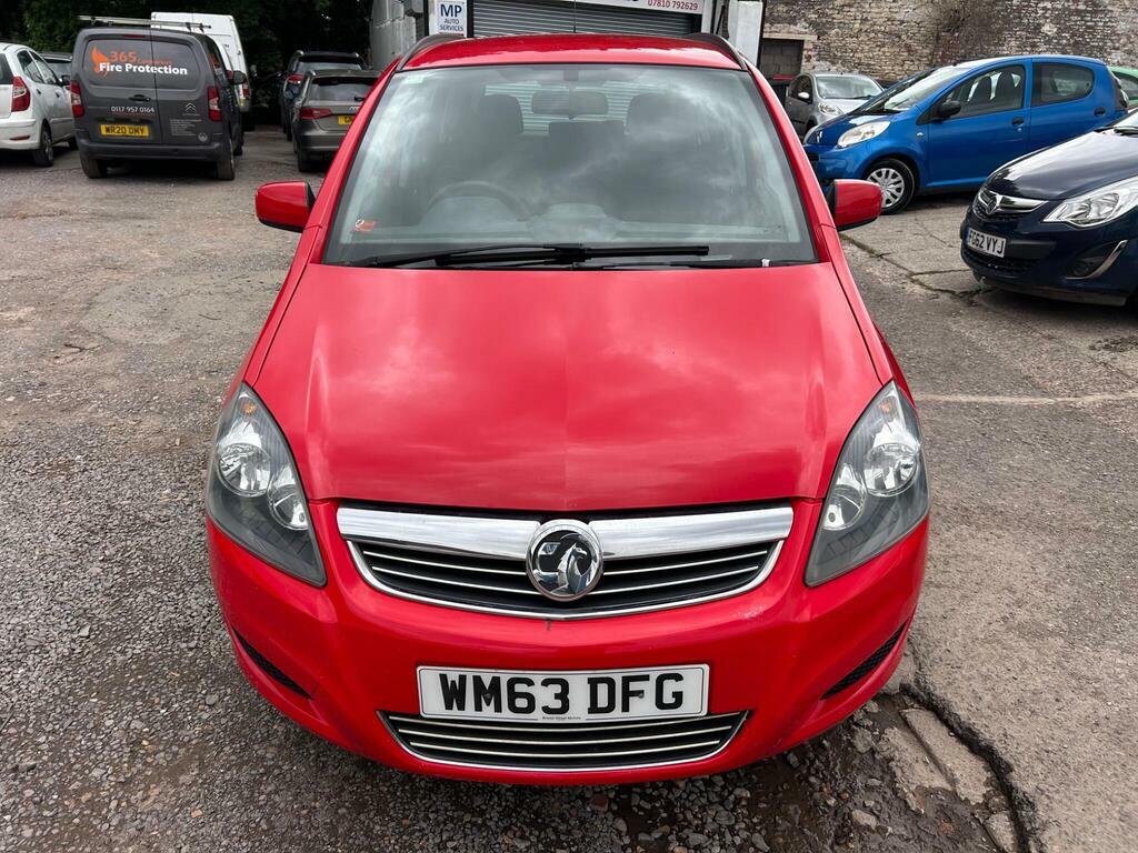 Vauxhall Zafira 1.8 16V Exclusiv Euro 5 Red #2