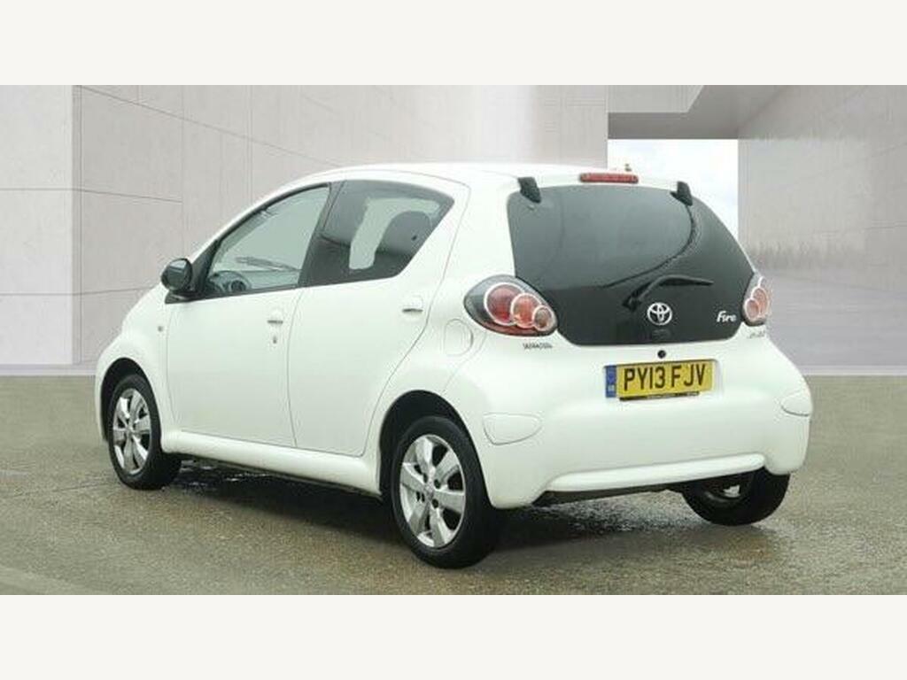 Toyota Aygo Ice White #3
