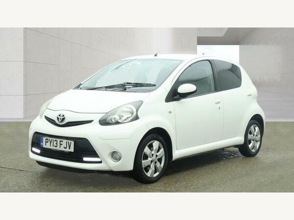 Toyota Aygo Ice White #2