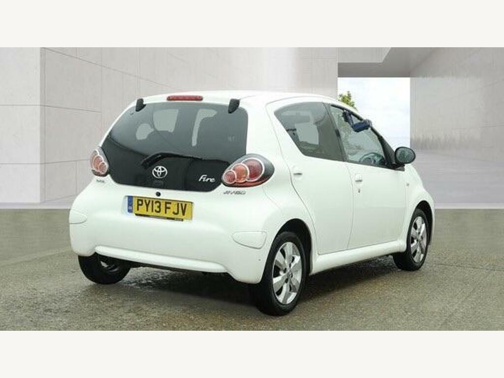 Toyota Aygo Ice White #4