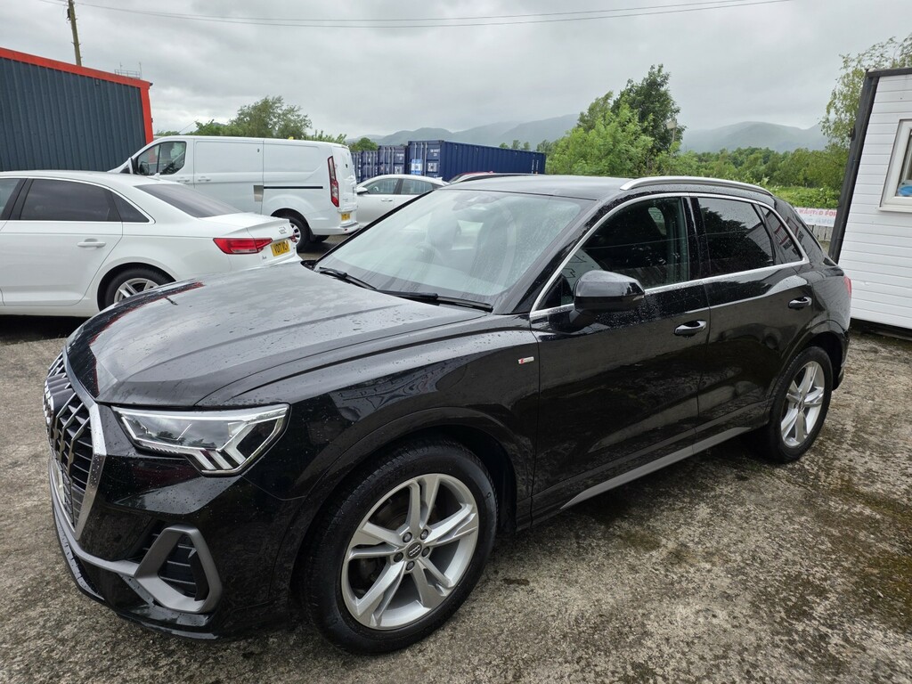 Audi Q3 1.5 Tfsi Cod 35 S Line 2019 Black #4