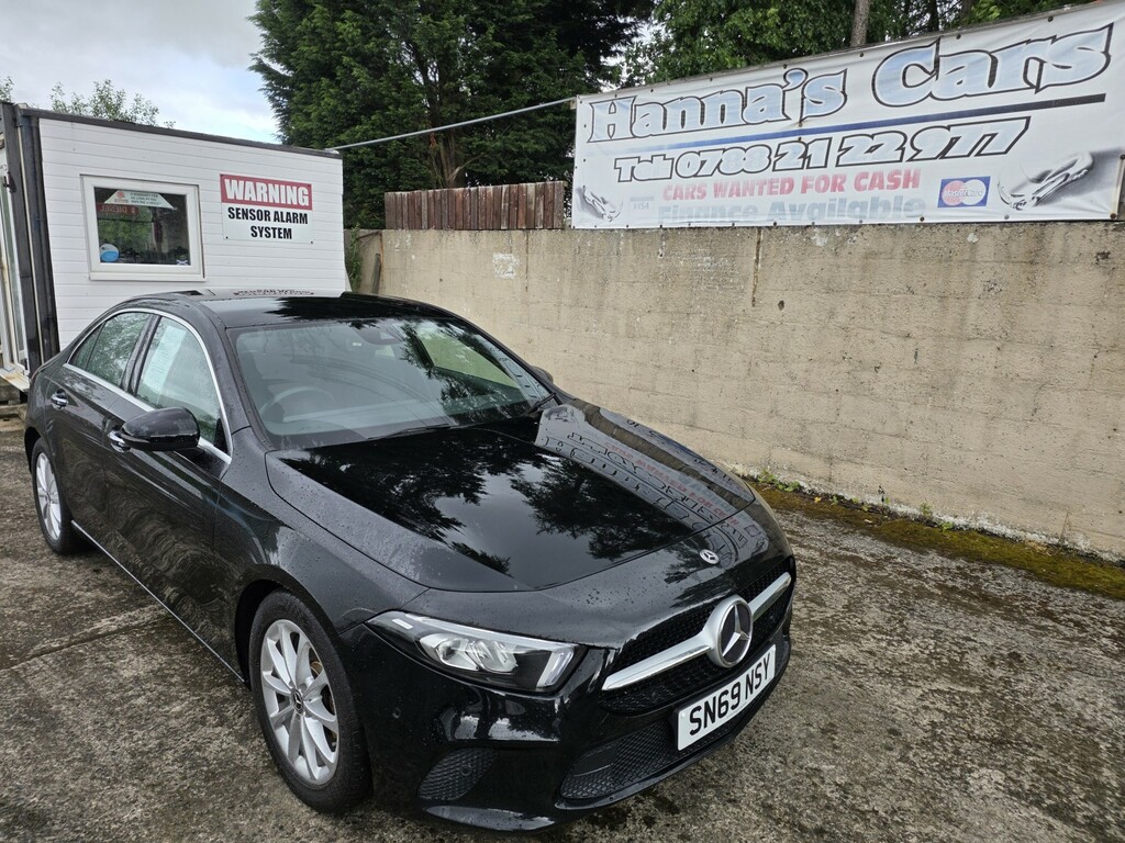Mercedes-Benz A Class 1.3 A200 Sport 2019 SN69NSY Black #2