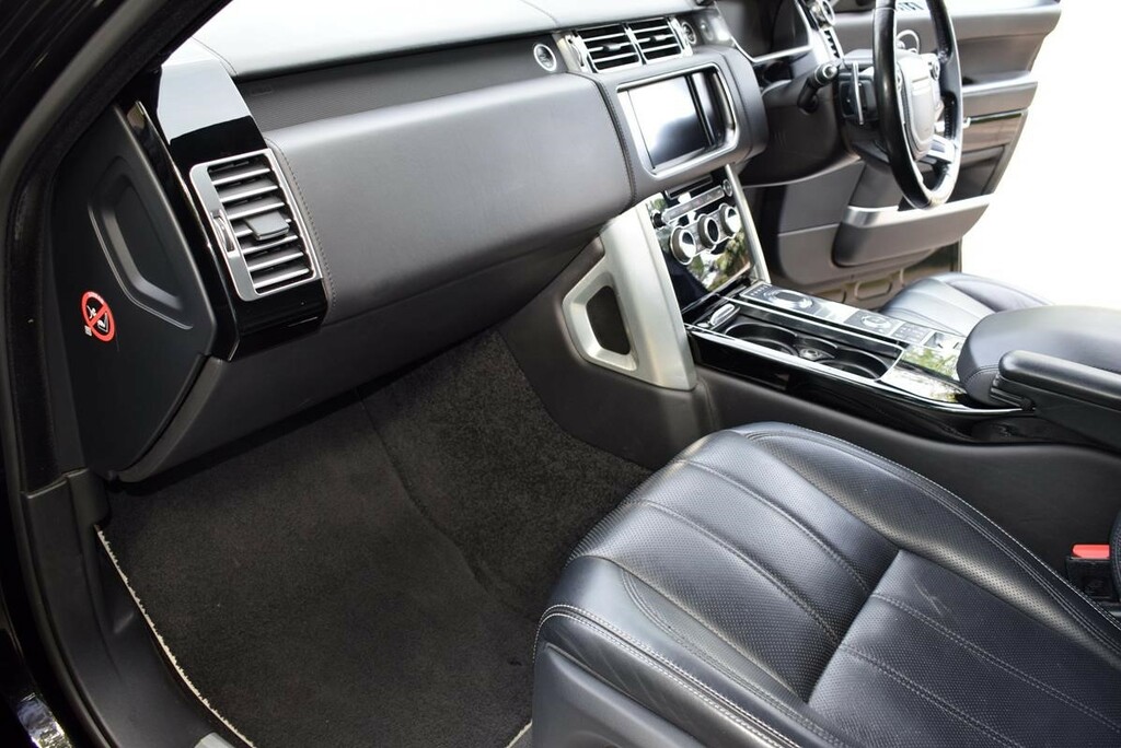 Land Rover Range Rover V8 Supercharged Black #4