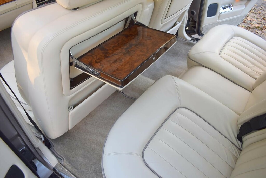Rolls-Royce Silver Spirit --  #17