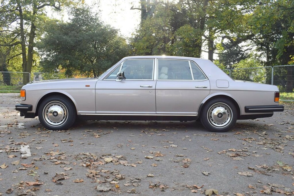 Rolls-Royce Silver Spirit --  #24