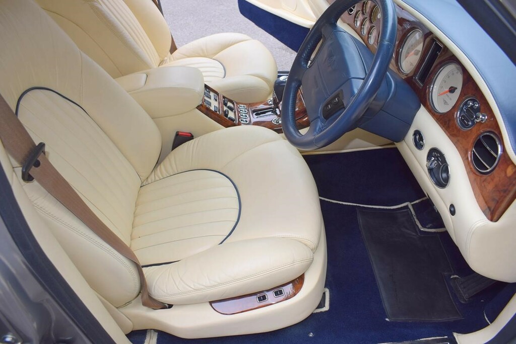 Bentley Arnage Red Label  #9