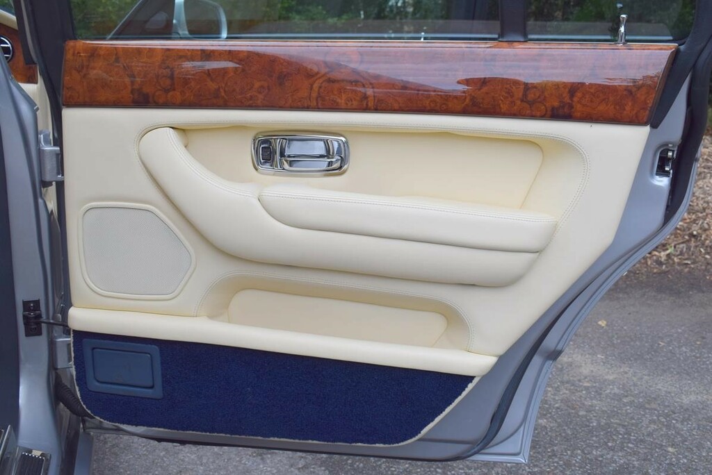 Bentley Arnage Red Label  #21