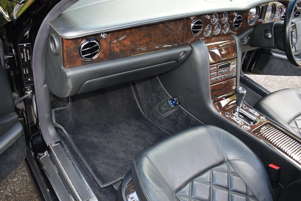 Bentley Arnage Arnage Final Series Black #22