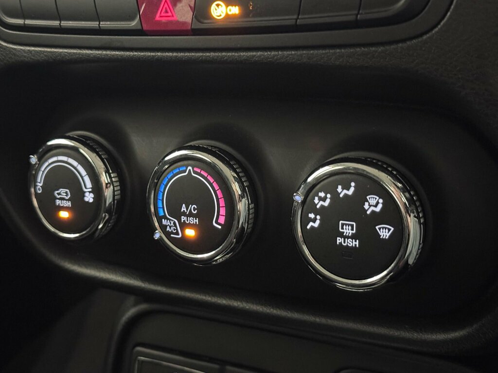 Jeep Renegade Longitude Orange #11