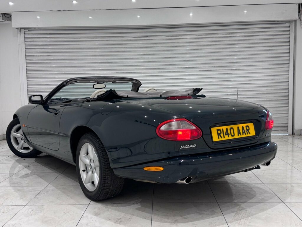 Jaguar XK8 4.0 2dr Green #4